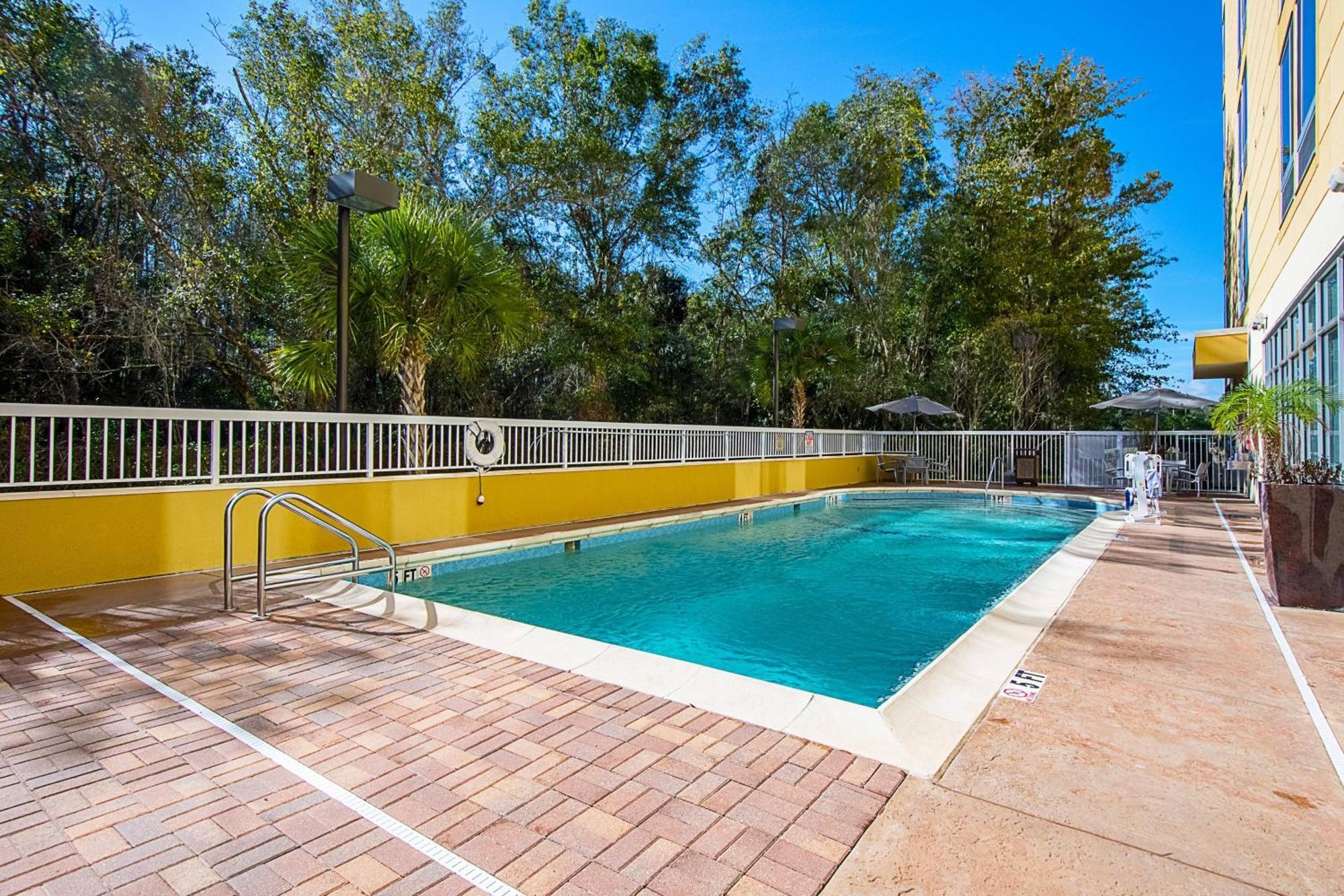 SpringHill Suites Tampa North/Tampa Palms Exteriör bild